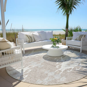 Homeroots 3' Creative Blush Pink And Ivory Ikat Washable Area Rug For Indoor Or Outdoor Spaces, Durable Design 8' Round Polyester 584700