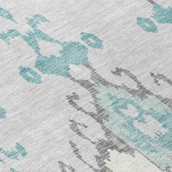 Homeroots 3' Creative Blush Pink And Ivory Ikat Washable Area Rug For Indoor Or Outdoor Spaces, Durable Design 8' Round Polyester 584706