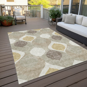 Homeroots 3' Beige Taupe And Ivory Ogee Washable Area Rug - Perfect For Indoor And Outdoor Spaces! 3' X 5' Polyester 584746