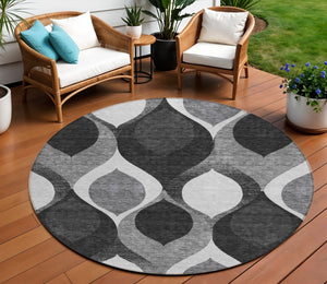 Homeroots 3' Beige Taupe And Ivory Ogee Washable Area Rug - Perfect For Indoor And Outdoor Spaces! 8' Round Polyester 584754
