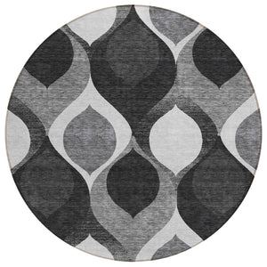 HomeRoots 5' Modern Black Silver Charcoal Ogee Area Rug - Durable, Washable Indoor/Outdoor Design for Versatile Use 8' Round 584754