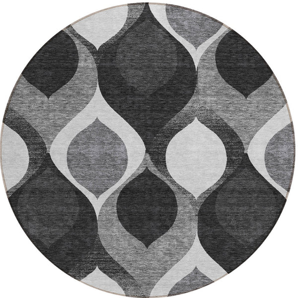 Homeroots 3' Beige Taupe And Ivory Ogee Washable Area Rug - Perfect For Indoor And Outdoor Spaces! 8' Round Polyester 584754