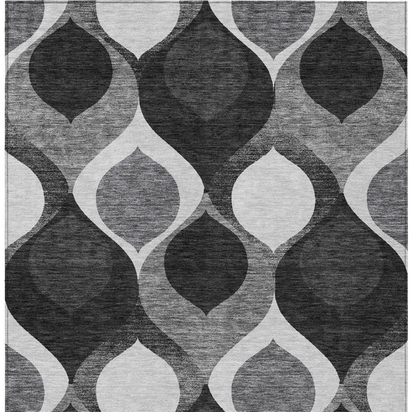 Homeroots 3' Beige Taupe And Ivory Ogee Washable Area Rug - Perfect For Indoor And Outdoor Spaces! 9' X 12' Polyester 584756