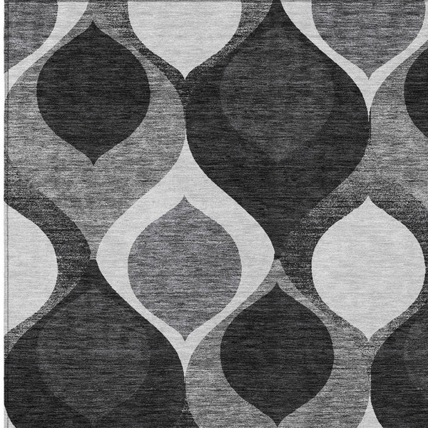 Homeroots 3' Beige Taupe And Ivory Ogee Washable Area Rug - Perfect For Indoor And Outdoor Spaces! 9' X 12' Polyester 584756