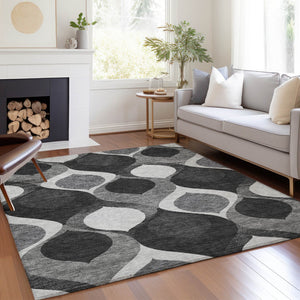 Homeroots 3' Beige Taupe And Ivory Ogee Washable Area Rug - Perfect For Indoor And Outdoor Spaces! 10' X 14' Polyester 584757