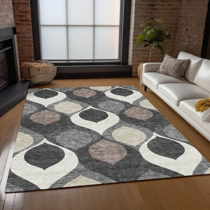 Homeroots 3' Beige Taupe And Ivory Ogee Washable Area Rug - Perfect For Indoor And Outdoor Spaces! 3' X 5' Polyester 584770