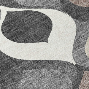 Homeroots 3' Beige Taupe And Ivory Ogee Washable Area Rug - Perfect For Indoor And Outdoor Spaces! 5' X 8' Polyester 584771