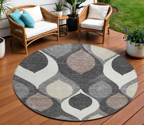 Homeroots 3' Beige Taupe And Ivory Ogee Washable Area Rug - Perfect For Indoor And Outdoor Spaces! 8' Round Polyester 584772