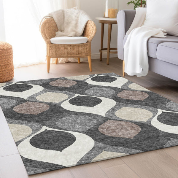 Homeroots 3' Beige Taupe And Ivory Ogee Washable Area Rug - Perfect For Indoor And Outdoor Spaces! 8' X 10' Polyester 584773