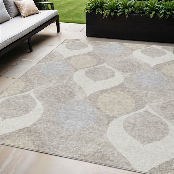 Homeroots 3' Beige Taupe And Ivory Ogee Washable Area Rug - Perfect For Indoor And Outdoor Spaces! 5' X 8' Polyester 584777