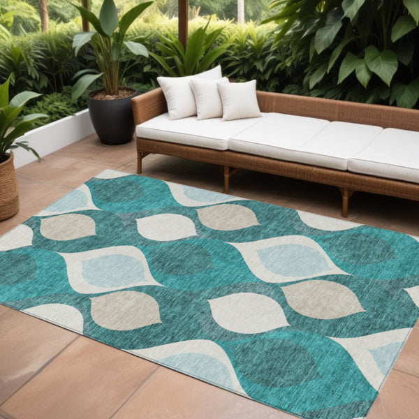 Homeroots 3' Beige Taupe And Ivory Ogee Washable Area Rug - Perfect For Indoor And Outdoor Spaces! 9' X 12' Polyester 584804