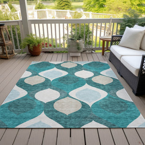 Homeroots 3' Beige Taupe And Ivory Ogee Washable Area Rug - Perfect For Indoor And Outdoor Spaces! 9' X 12' Polyester 584804