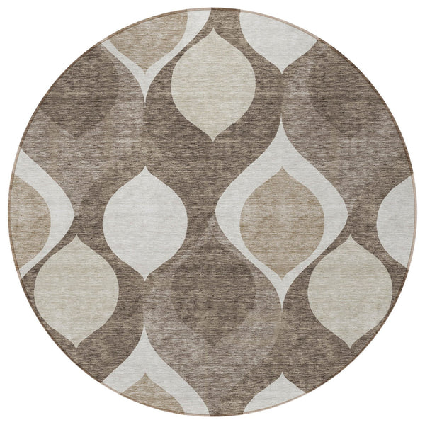 Homeroots 3' Beige Taupe And Ivory Ogee Washable Area Rug - Perfect For Indoor And Outdoor Spaces! 8' Round Polyester 584808