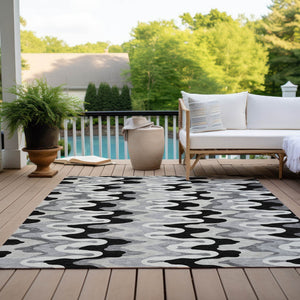 Homeroots 3' Artichoke Green And Ivory Abstract Washable Area Rug For Indoor And Outdoor Spaces, Durable Design 5' X 8' Polyester 584831