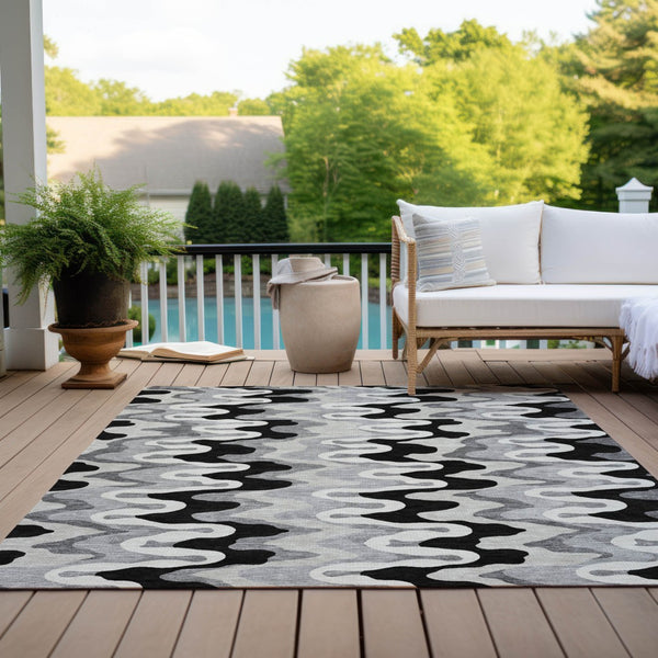 Homeroots 3' Artichoke Green And Ivory Abstract Washable Area Rug For Indoor And Outdoor Spaces, Durable Design 5' X 8' Polyester 584831