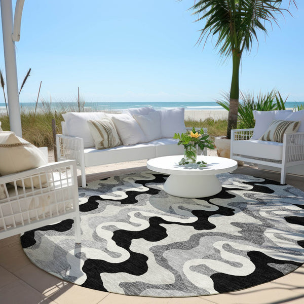 Homeroots 3' Artichoke Green And Ivory Abstract Washable Area Rug For Indoor And Outdoor Spaces, Durable Design 8' Round Polyester 584832
