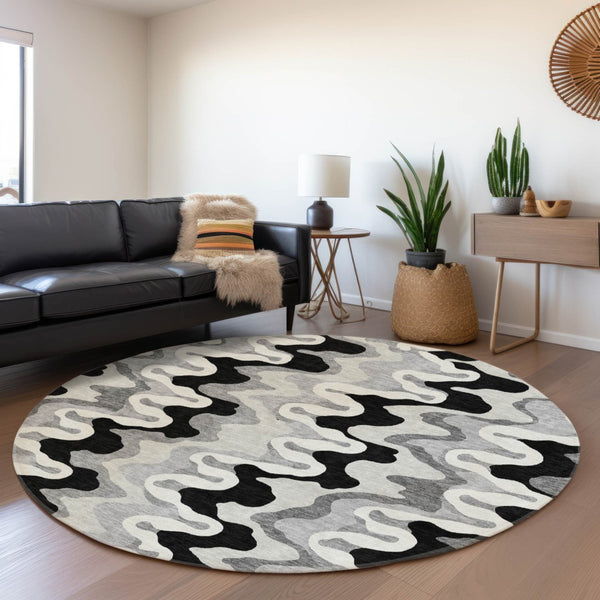 Homeroots 3' Artichoke Green And Ivory Abstract Washable Area Rug For Indoor And Outdoor Spaces, Durable Design 8' Round Polyester 584832