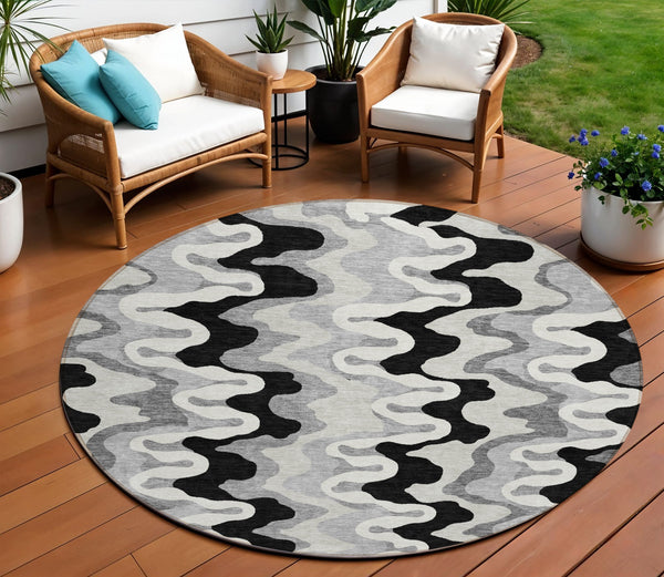 Homeroots 3' Artichoke Green And Ivory Abstract Washable Area Rug For Indoor And Outdoor Spaces, Durable Design 8' Round Polyester 584832