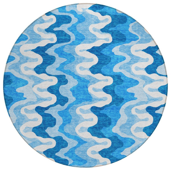 HomeRoots 5' Abstract Washable Area Rug in Sky Blue, Denim Blue & Ivory for Indoor/Outdoor Spaces 8' Round 584874