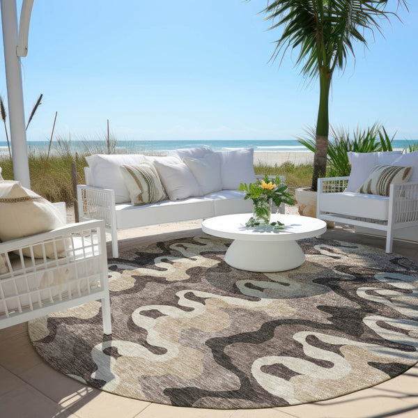 Homeroots 3' Artichoke Green And Ivory Abstract Washable Area Rug For Indoor And Outdoor Spaces, Durable Design 8' Round Polyester 584880