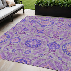 Homeroots 3' Floral Washable Area Rug In Artichoke Green And Blue - Perfect For Indoor And Outdoor Spaces 5' X 8' Polyester 584915