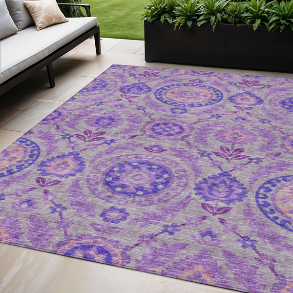 Homeroots 3' Floral Washable Area Rug In Artichoke Green And Blue - Perfect For Indoor And Outdoor Spaces 5' X 8' Polyester 584915