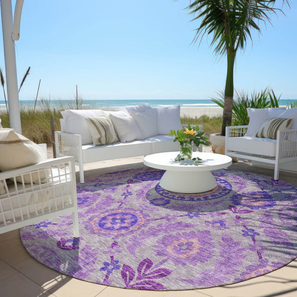 Homeroots 3' Floral Washable Area Rug In Artichoke Green And Blue - Perfect For Indoor And Outdoor Spaces 8' Round Polyester 584916