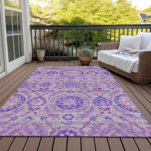 Homeroots 3' Floral Washable Area Rug In Artichoke Green And Blue - Perfect For Indoor And Outdoor Spaces 10' X 14' Polyester 584919