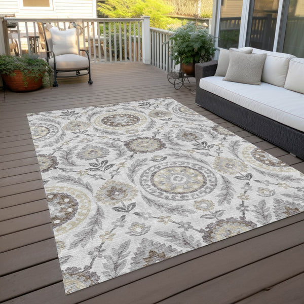 Homeroots 3' Floral Washable Area Rug In Artichoke Green And Blue - Perfect For Indoor And Outdoor Spaces 5' X 8' Polyester 584957
