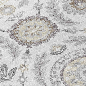 Homeroots 3' Floral Washable Area Rug In Artichoke Green And Blue - Perfect For Indoor And Outdoor Spaces 8' Round Polyester 584958