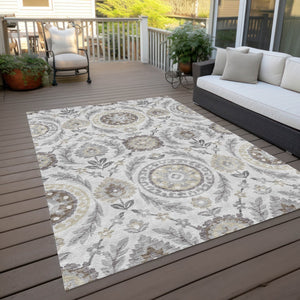 Homeroots 3' Floral Washable Area Rug In Artichoke Green And Blue - Perfect For Indoor And Outdoor Spaces 8' X 10' Polyester 584959