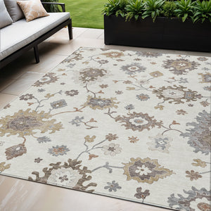 Homeroots 3' Artichoke Green Floral Washable Area Rug – Perfect For Indoor Or Outdoor Spaces, Durable & Stylish 5' X 8' Polyester 584999