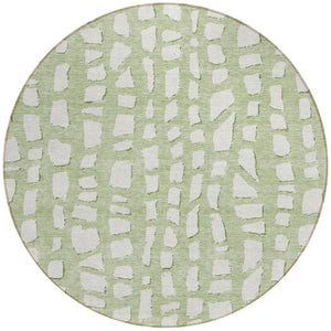 Homeroots 3' Artichoke Green And Ivory Abstract Washable Indoor Outdoor Area Rug For Stylish Spaces 8' Round Polyester 585042