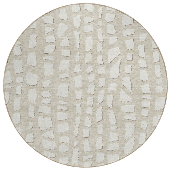 HomeRoots 5' Stylish Beige and Ivory Abstract Rug – Durable, Washable Indoor/Outdoor Area Rug for Versatile Use 8' Round 585048