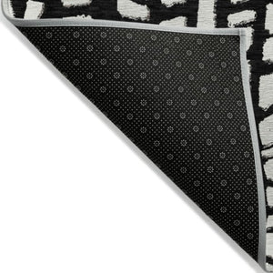 Homeroots 3' Artichoke Green And Ivory Abstract Washable Indoor Outdoor Area Rug For Stylish Spaces 8' X 10' Polyester 585055