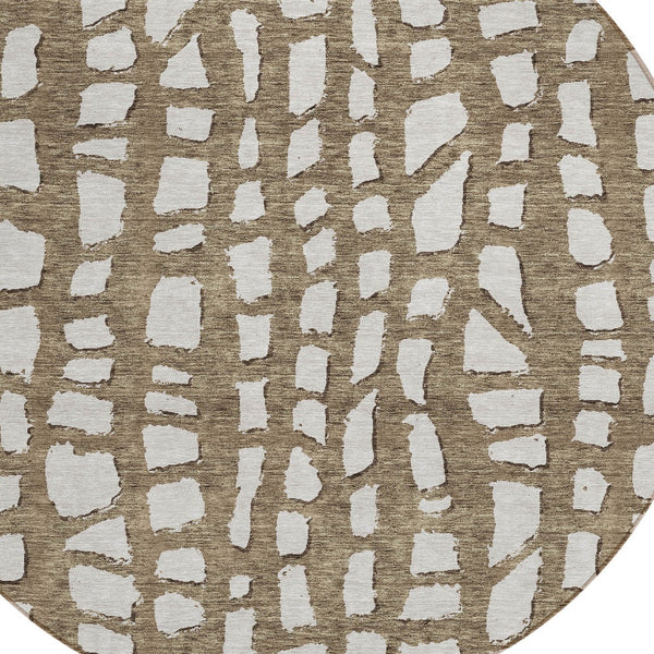 Homeroots 3' Artichoke Green And Ivory Abstract Washable Indoor Outdoor Area Rug For Stylish Spaces 8' Round Polyester 585060