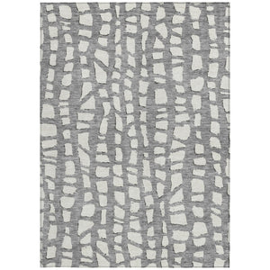 Homeroots 3' Artichoke Green And Ivory Abstract Washable Indoor Outdoor Area Rug For Stylish Spaces 5' X 8' Polyester 585065