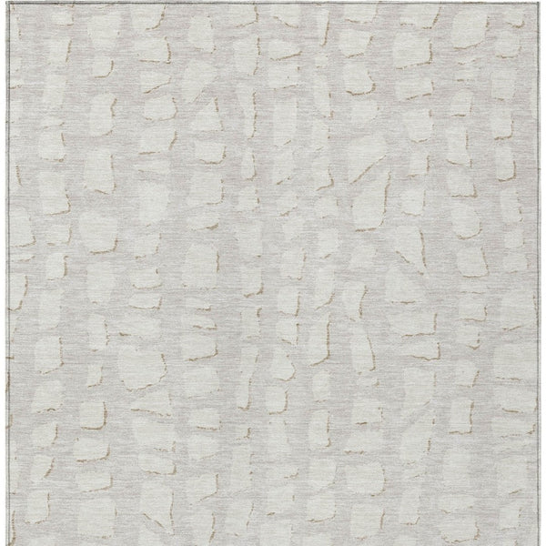 Homeroots 3' Artichoke Green And Ivory Abstract Washable Indoor Outdoor Area Rug For Stylish Spaces 5' X 8' Polyester 585071