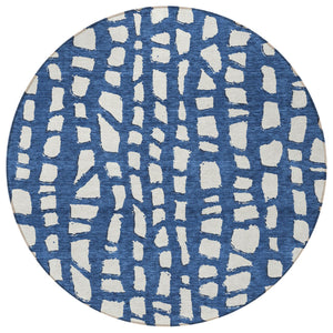 Homeroots 3' Artichoke Green And Ivory Abstract Washable Indoor Outdoor Area Rug For Stylish Spaces 8' Round Polyester 585078