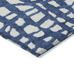 Homeroots 3' Artichoke Green And Ivory Abstract Washable Indoor Outdoor Area Rug For Stylish Spaces 8' X 10' Polyester 585079