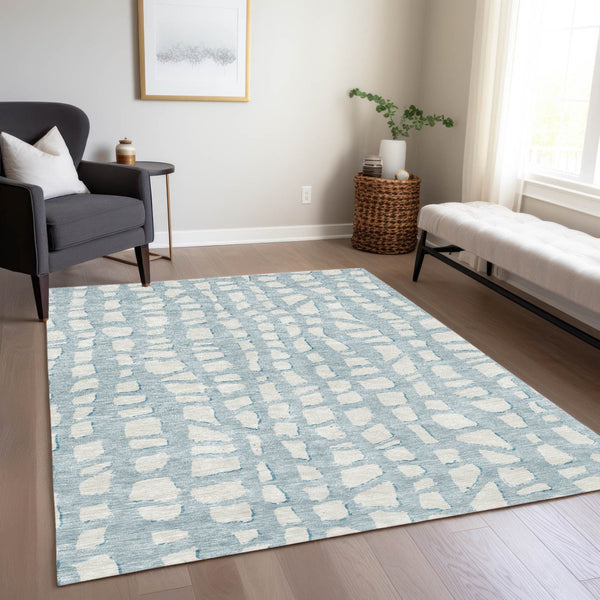 Homeroots 3' Artichoke Green And Ivory Abstract Washable Indoor Outdoor Area Rug For Stylish Spaces 10' X 14' Polyester 585093