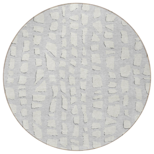 Homeroots 3' Artichoke Green And Ivory Abstract Washable Indoor Outdoor Area Rug For Stylish Spaces 8' Round Polyester 585102