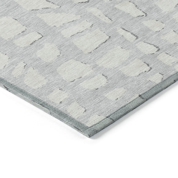 Homeroots 3' Artichoke Green And Ivory Abstract Washable Indoor Outdoor Area Rug For Stylish Spaces 9' X 12' Polyester 585104