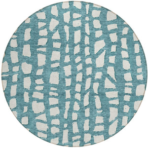 Homeroots 3' Artichoke Green And Ivory Abstract Washable Indoor Outdoor Area Rug For Stylish Spaces 8' Round Polyester 585108