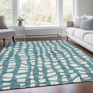 Homeroots 3' Artichoke Green And Ivory Abstract Washable Indoor Outdoor Area Rug For Stylish Spaces 10' X 14' Polyester 585111