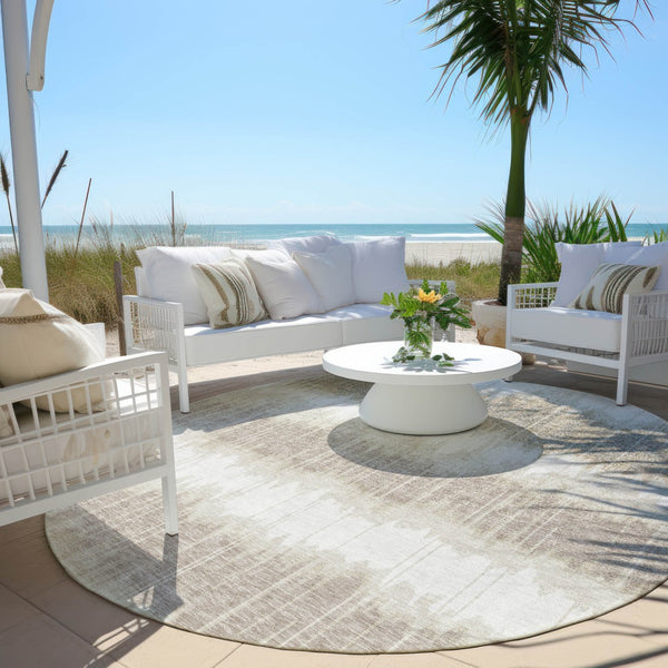 Homeroots 3' Artichoke Green And Ivory Striped Washable Area Rug - Perfect For Indoor And Outdoor Spaces! 8' Round Polyester 585144