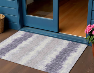 Homeroots 3' Artichoke Green And Ivory Striped Washable Area Rug - Perfect For Indoor And Outdoor Spaces! 3' X 5' Polyester 585148