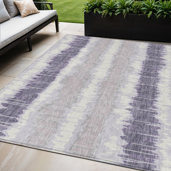 Homeroots 3' Artichoke Green And Ivory Striped Washable Area Rug - Perfect For Indoor And Outdoor Spaces! 5' X 8' Polyester 585149