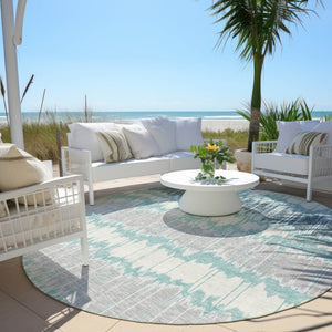 Homeroots 3' Artichoke Green And Ivory Striped Washable Area Rug - Perfect For Indoor And Outdoor Spaces! 8' Round Polyester 585168