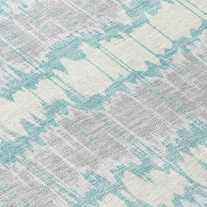 Homeroots 3' Artichoke Green And Ivory Striped Washable Area Rug - Perfect For Indoor And Outdoor Spaces! 8' Round Polyester 585168